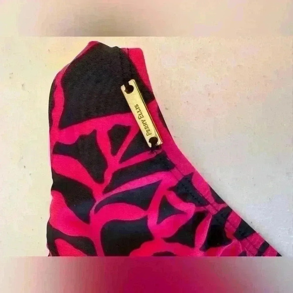 Woman’s swim Bikini Bathing Suit Bottom Only Perry Ellis Size Medium - Picture 3 of 7